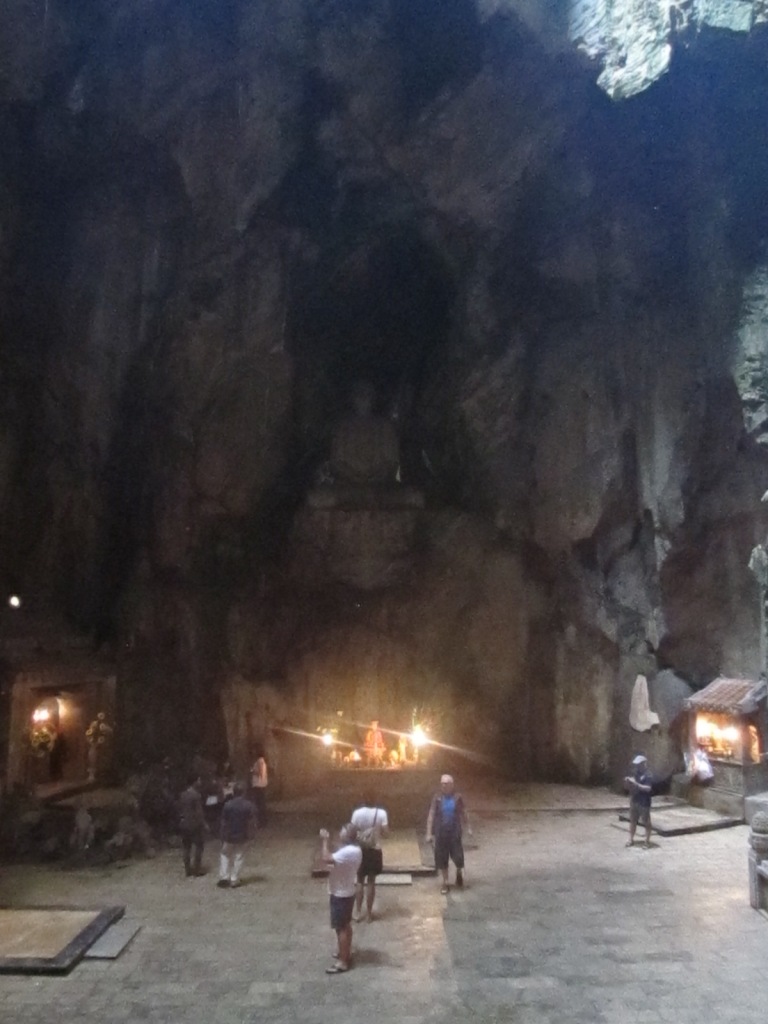 Cave shrine, Marble Mountains